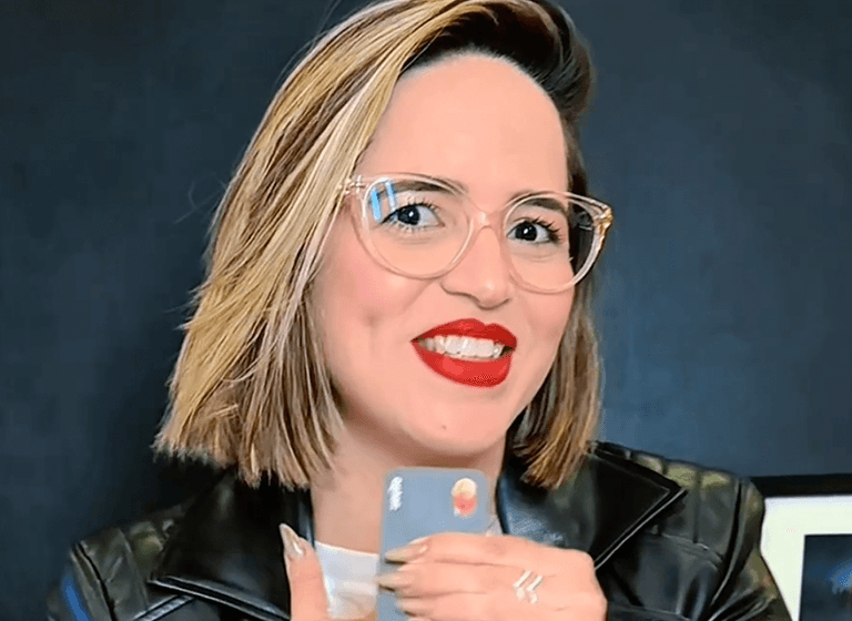 Ana Júlia - Amarante Hoteis